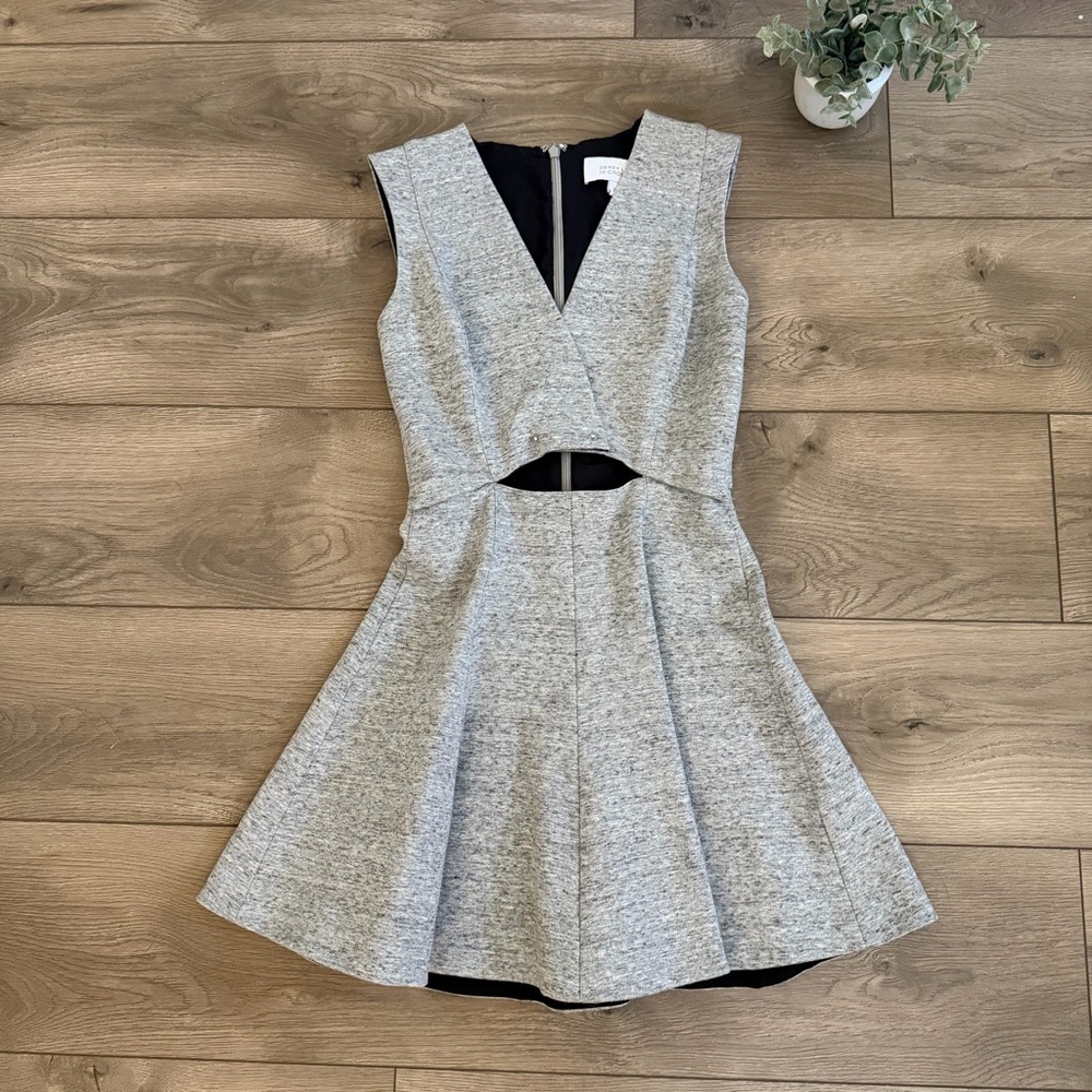 10 Crosby Derek Lam Gray Cutout Mini Dress Size 0